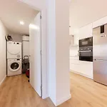 Apartment Bravissimo Falco, 3 Bedrooms And Balcony Girona