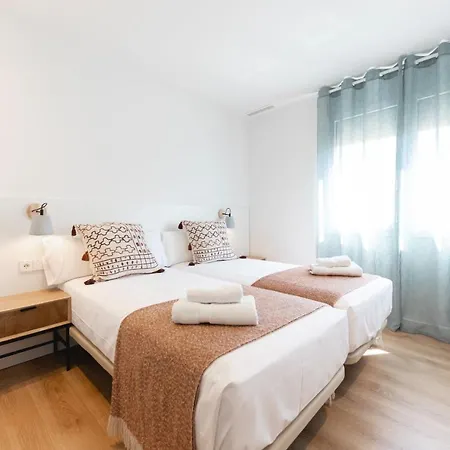 Bravissimo Falco, 3 Bedrooms And Balcony Girona