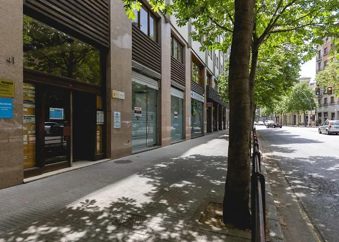 Daire Bravissimo Falco, 3 Bedrooms And Balcony Girona