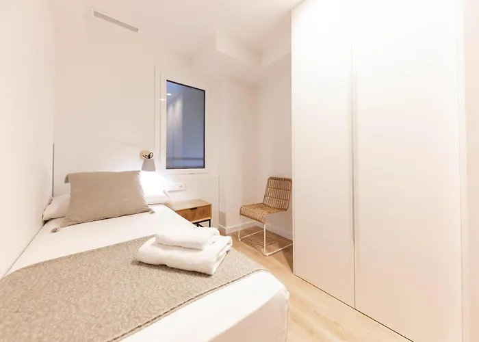Appartamento Bravissimo Falco, 3 Bedrooms And Balcony Girona