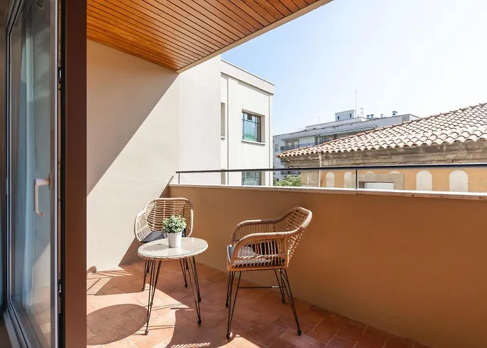 Bravissimo Falco, 3 Bedrooms And Balcony *